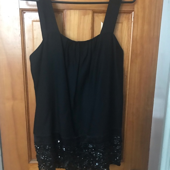 Black top with sequins - Picture 2 of 6